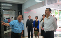 重庆市市委常委、统战部部长刘光磊来众腾娱乐集团视察调研